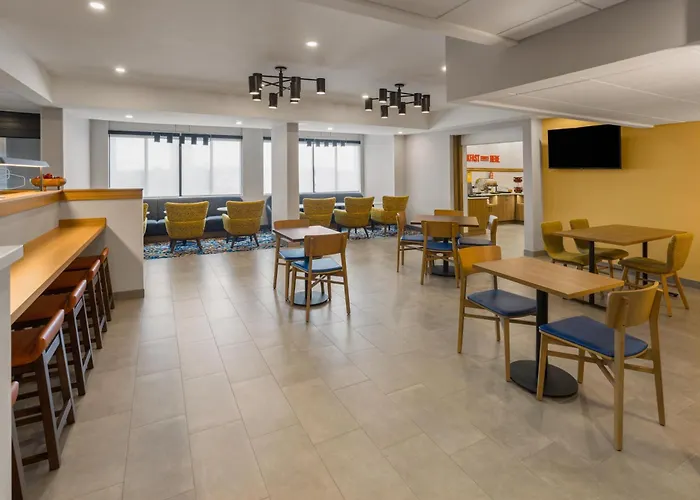 Hampton Inn Staunton